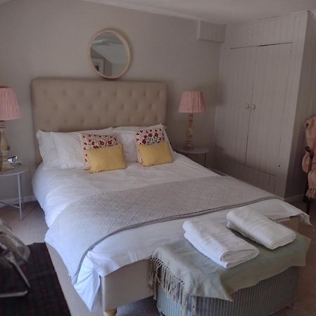 Samphire Cottage Helston Bagian luar foto